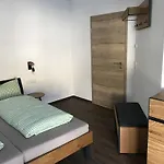 Resl Haus 2 Alpine Chalet *